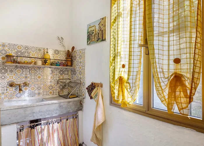 Panorama Medievale Castelvecchio di Rocca Barbena